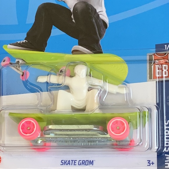 Tony Hawk Hot Wheels HW Skate Grom 1/5 TonyHawk Skateboard Board HotWheels New - Picture 3 of 4